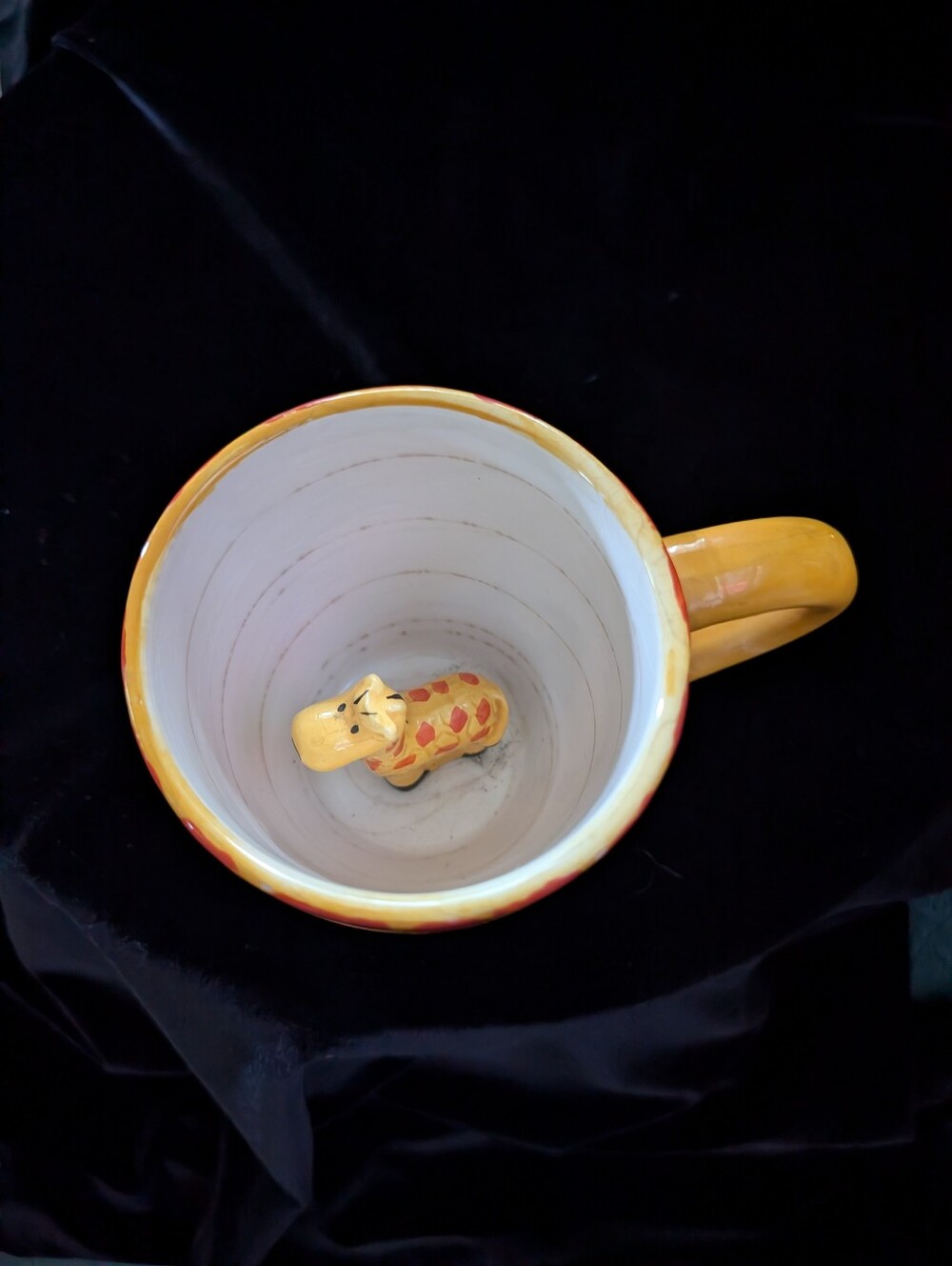 Yellow and Red Giraffe-Pattern Ceramic Coffee Mug